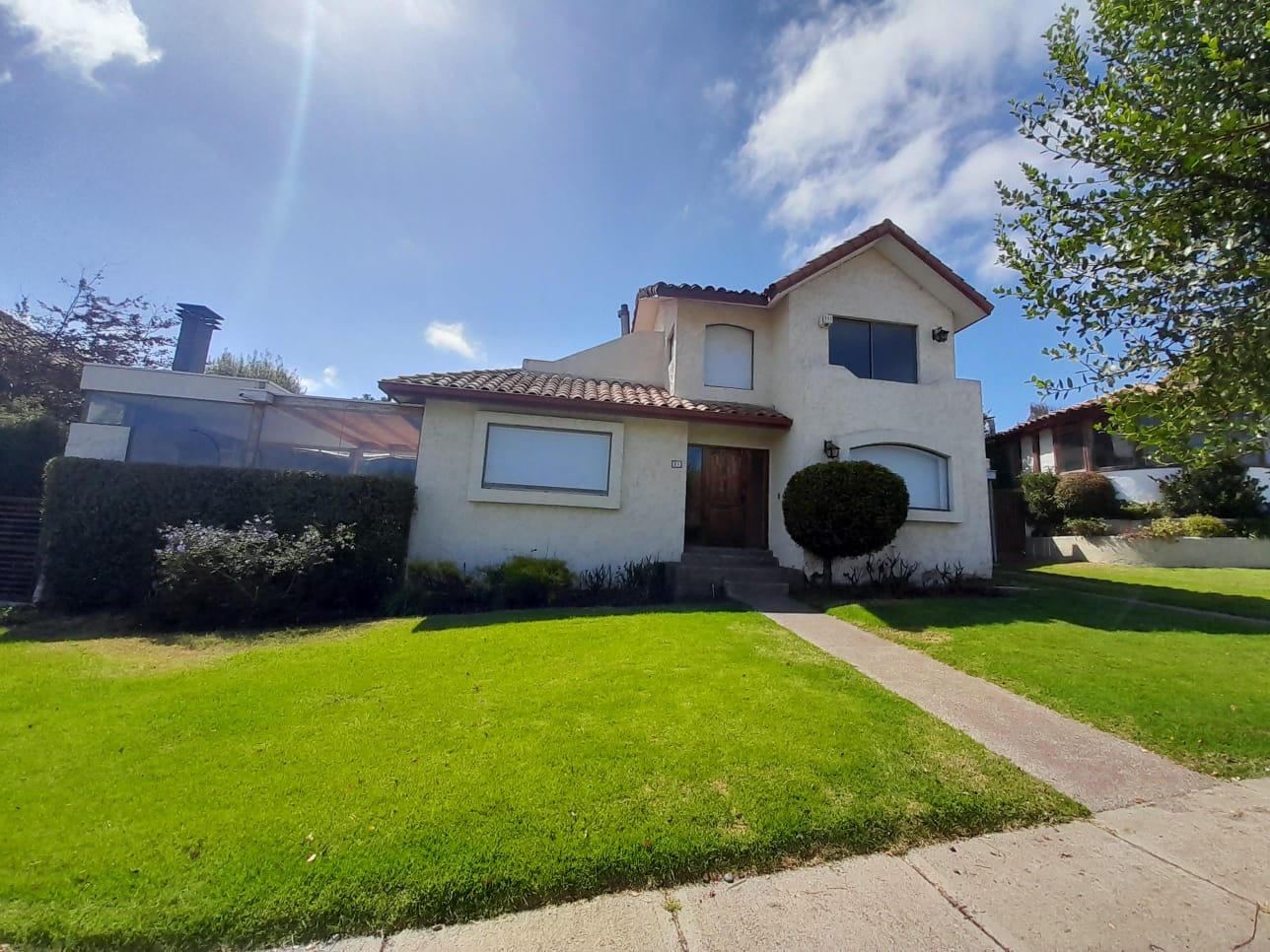 Casa en Venta/ Arriendo en Mantagua